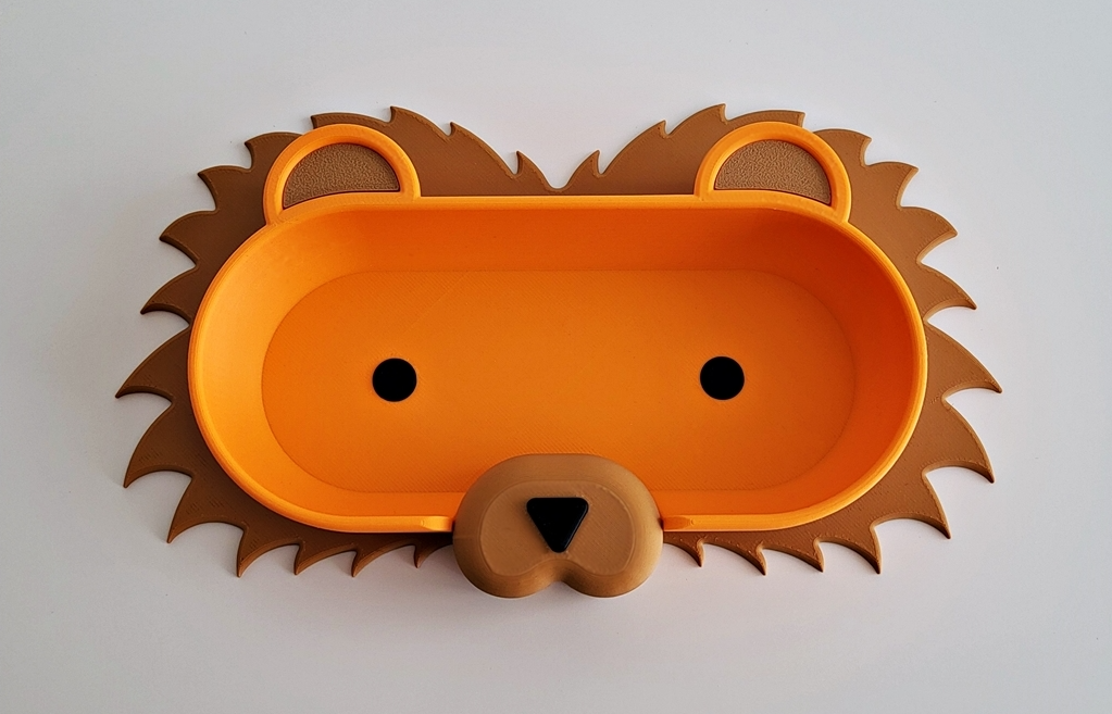 Lion-designed glasses holder – Royal elegance for your everyday life