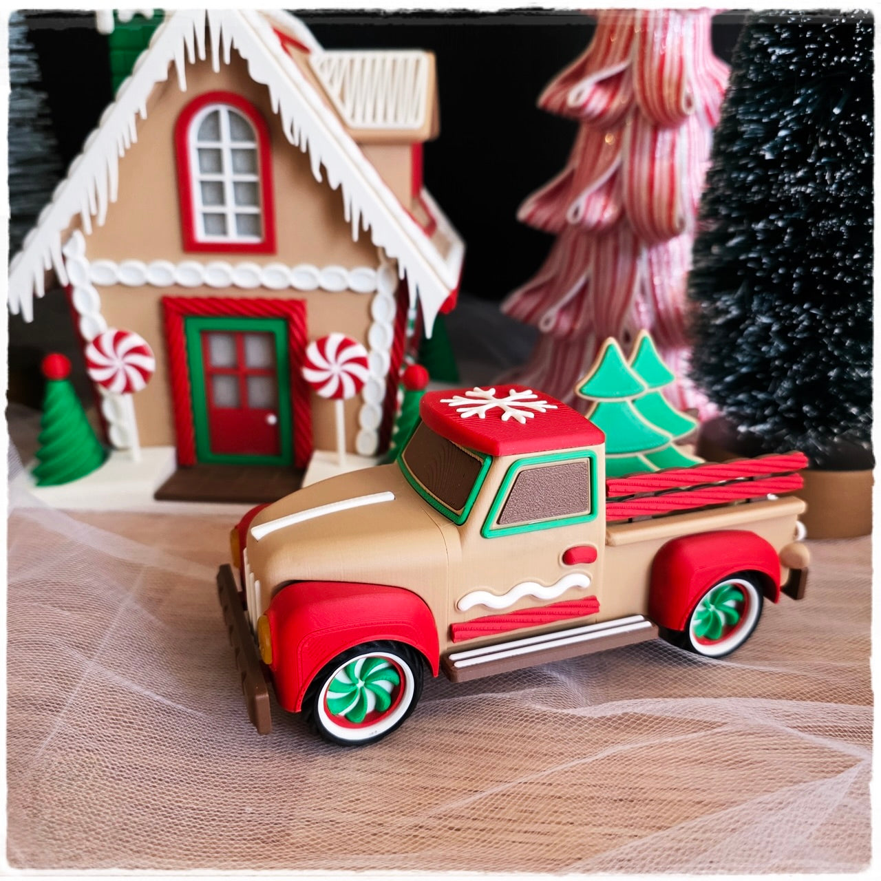 🎄 Christmas Truck "Gingerbread Express" | Christmas Decoration Car 🚚