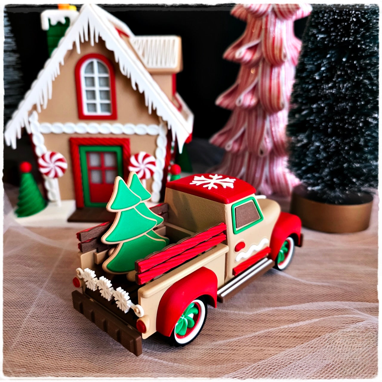 🎄 Christmas Truck "Gingerbread Express" | Christmas Decoration Car 🚚