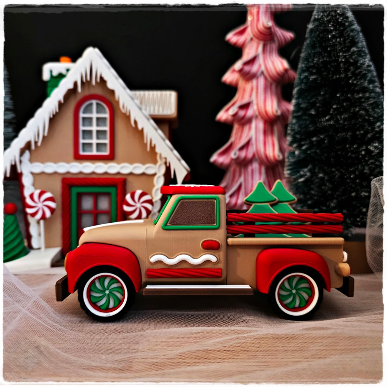 🎄 Christmas Truck "Gingerbread Express" | Christmas Decoration Car 🚚