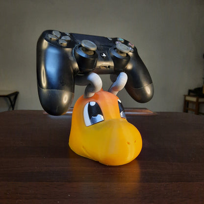 Dragoran (Dragonite) Controller Holder – The friendliest stand for your gaming setup! 🐉🧡