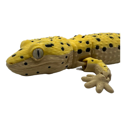 Movable Komodo dragon – The king of lizards for your home!