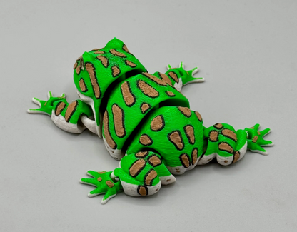 Schmuckhornfrosch  – Der gefräßige Hüpfer für dein Regal!